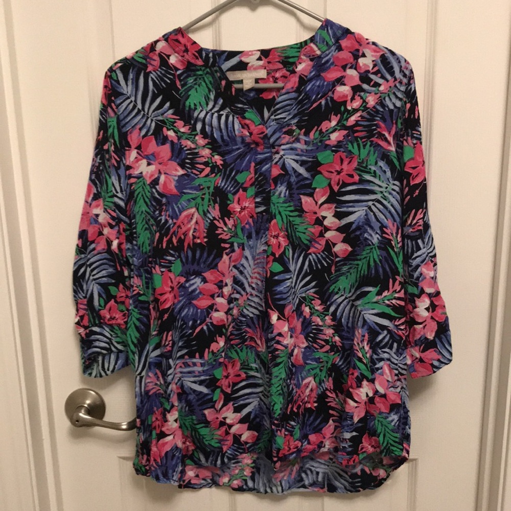 💙3 for $15💙 Tropical Floral Blouse